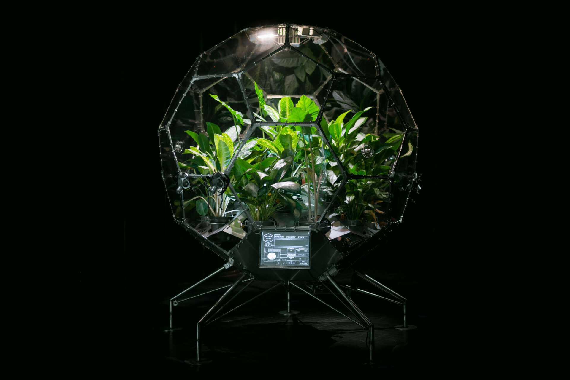 GALERIJA KAPELICA Dorotea Dolinsek Exoplanetary Units II III 20240425 Hana Marn 2